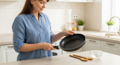 2 ложки в воду — и сковорода вновь станет антипригарной: теперь ничего не прилипнет и не пригорит — совет