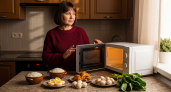 Эти 5 продуктов становятся смертельными в микроволновке: проверьте свою кухню прямо сейчас