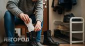 Копеечная находка в любой аптеке делает из старых ботинок термообувь: ноги как в валенках даже в мороз