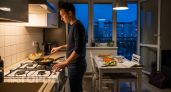 Перестаньте портить вкус зажарки: узнайте правильный порядок закладки лука и моркови для идеального блюда