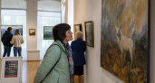 Реализм и абстракция в одном зале: выставка Юлии Федотовой открылась в Дзержинске