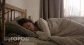 Перестаньте класть смартфон у изголовья на ночь: узнайте почему это портит ваш сон и здоровье мозга