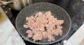 Выбросьте эту сковородку немедленно: одна царапина на покрытии превращает ваш обед в порцию токсичного яда