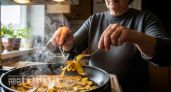 Перестаньте портить жареную картошку: узнайте точный момент для добавления соли ради идеальной корочки