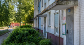 В Дзержинске по подъездам развесили объявления о "золотых" зарплатах в магазине