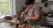 Сливовую аджику варю в августе по 20 банок: мясо после неё не нуждается ни в одном соусе