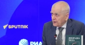 Онищенко напомнил о рисках фастфуда для режима питания россиян