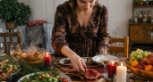Зелени — целый луг, мясным горам — осторожно: каким должен быть новогодний стол Красной Огненной Козы