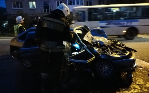 В больнице Дзержинска скончался 16-летний подросток, пострадавший в ДТП с автобусом