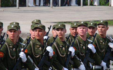 Срок службы в армии включат в пенсионный стаж