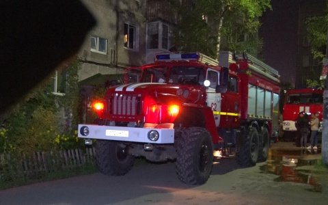 В Дзержинске при пожаре эвакуировали 23 человека