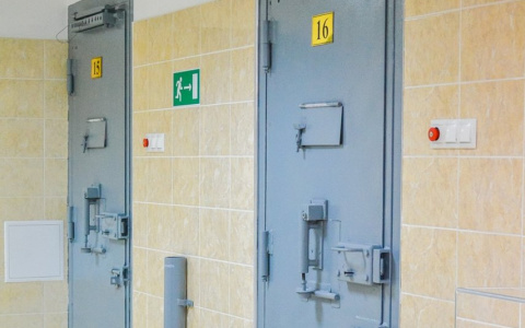 Опасный преступник сбежал из колонии и разгуливает по Нижегородской области