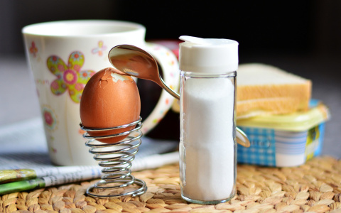 Многие без него не могут прожить и дня: Ученые назвали продукт, вызывающий слабоумие