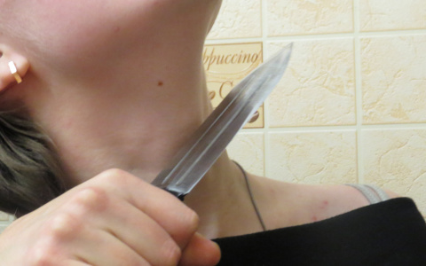 Жительница Дзержинска угрожала девочке убийством