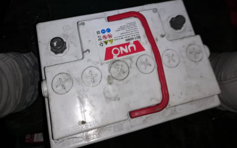 Уже судимого подростка обвинили в краже автомобильных аккумуляторов в Дзержинске