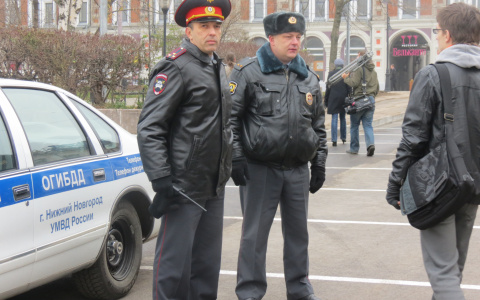 Девятка и Ниссан не поделили Западный переулок в Дзержинске