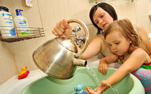 Отопление и горячую воду отключат в нескольких районах города