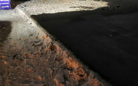 Что мне снег, что мне зной: в Дзержинске укладывали асфальт на снег (ВИДЕО)