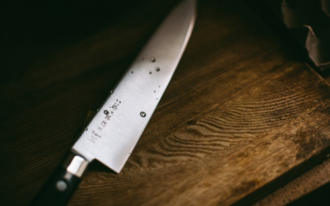 Жительница Дзержинска с ножом набросилась на мужчину