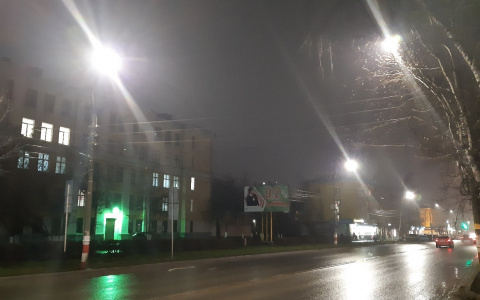 В Дзержинске продолжается световая модернизация: освещение заменят на всех улицах