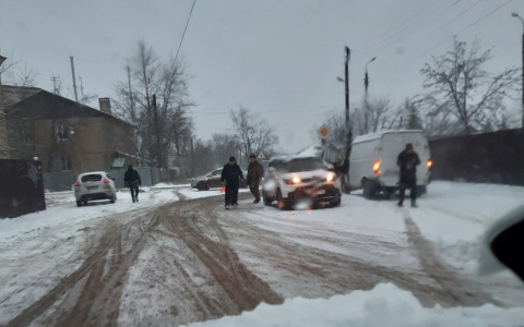 Три человека пострадали в авариях за минувшие сутки в Дзержинске