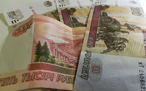 Путин пообещал ветеранам по 75 тысяч рублей, а труженикам тыла - по 50 тысяч к 75-летию Победы