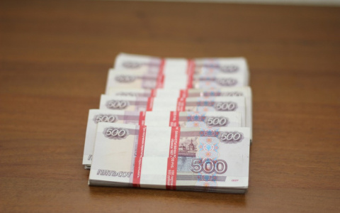 Житель Дзержинска лишился более шести тысяч рублей при общении с мошенником