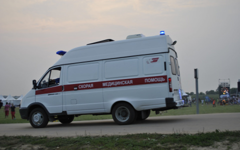 Три женщины госпитализированы после столкновения «Ауди А4» и грузовиком под Дзержинском