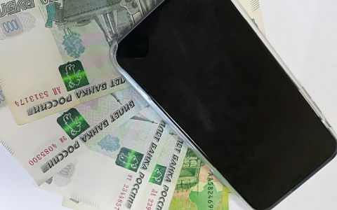 Две несовершеннолетние нижегородки ограбили жителя Дзержинска