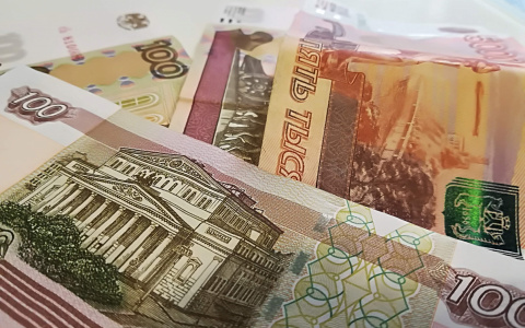 «Боролись за живучесть»: с абонентских счетов нижегородцев сняли деньги за оформление заявок по телефону