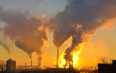 Роспотребнадзор взял пробы воздуха после взрыва на дзержинском «Кристалле»