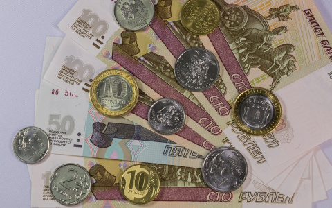 В ближайшие два месяца часть россиян получит пособие до 60 тысяч рублей