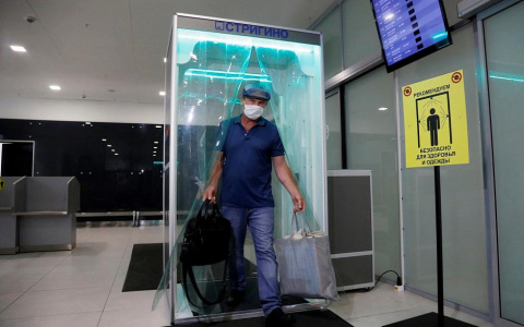 В аэропорту Стригино установили тоннель для дезинфекции
