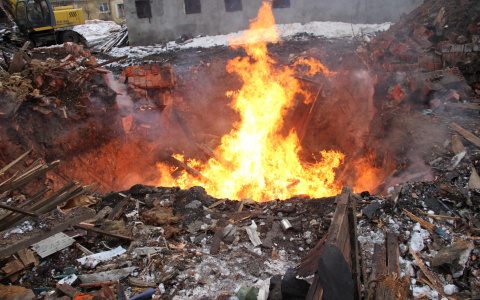 70-летний мужчина пострадал в огне в Дзержинске