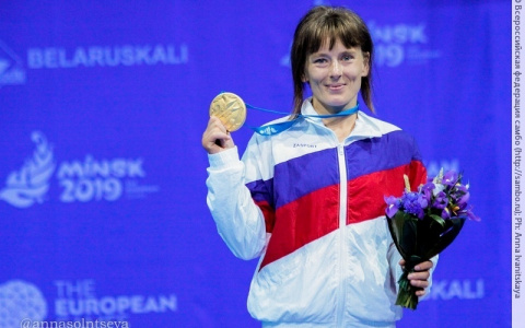 Жительница Дзержинска стала пятикратной чемпионкой мира по самбо
