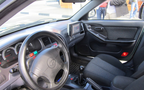 "А детсаду на ремонт денег нет": дзержинцы возмущены ценой на лизинг машин мэрии