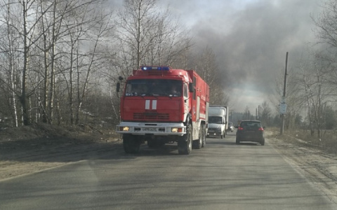 Взрыв на заводе «Кристалл» повлек опасные выбросы в атмосферу