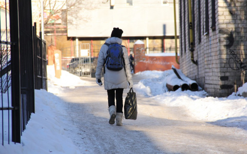 Дзержинцам рассказали, будут ли меняться сроки зимних каникул школьников