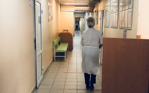 В нижегородском минздраве рассказали, кому нельзя прививаться от COVID-19