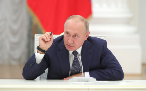 Путин разрешил блокировать зарубежные сайты за цензуру российских СМИ