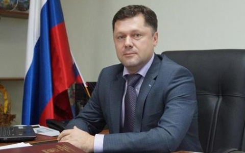 Дзержинский депутат Сергей Попов досрочно покинул пост