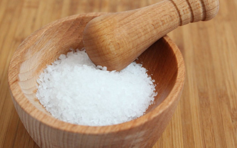 В Роскачестве назвали продукты, содержащие много скрытой соли