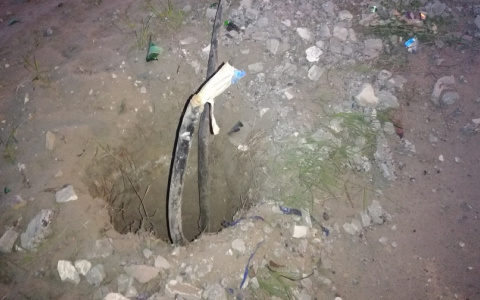 Выяснили причину падения нескольких столбов на улицах Дзержинска (ФОТО)