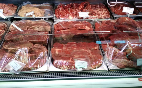 Говядину с антибиотиками обнаружили в магазинах в Нижегородской области