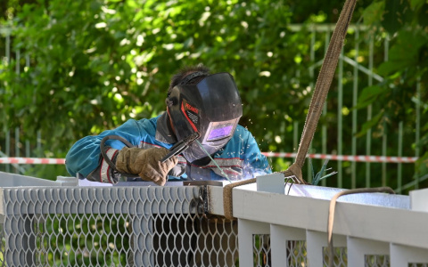 Иван Носков оценил ремонтные работы в образовательных учреждениях Дзержинска