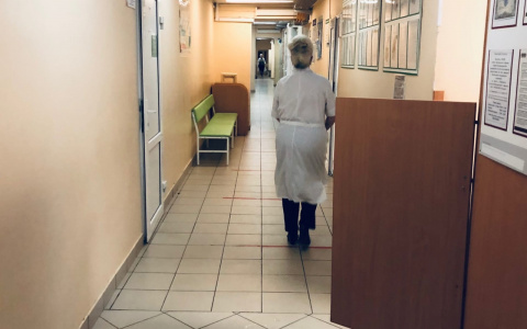 Названы "постковидные" симптомы, требующие визита к врачу