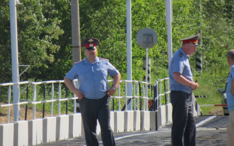 Неизвестный мужчина погиб под колесами иномарки в Дзержинске