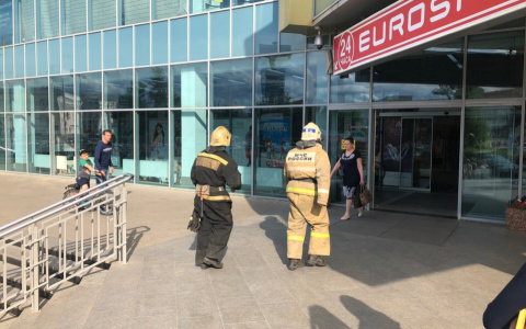 Торговый центр заминировали в Дзержинске (ФОТО)