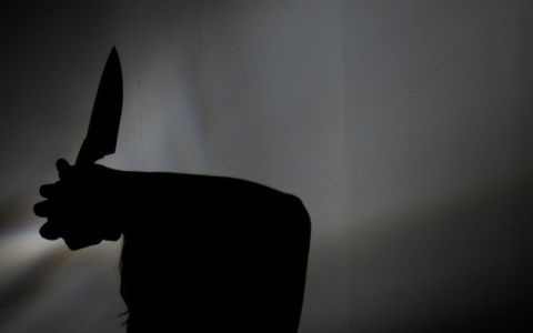 46-летний житель Дзержинска набросился на своего соседа с ножом