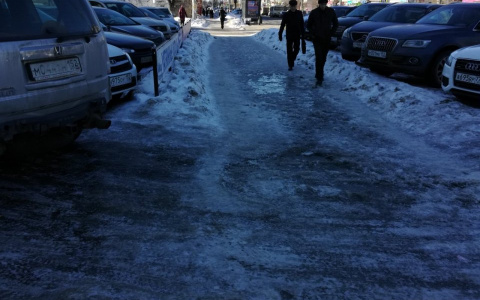 Обрабатывать ледяные тротуары будут  Дзержинске
